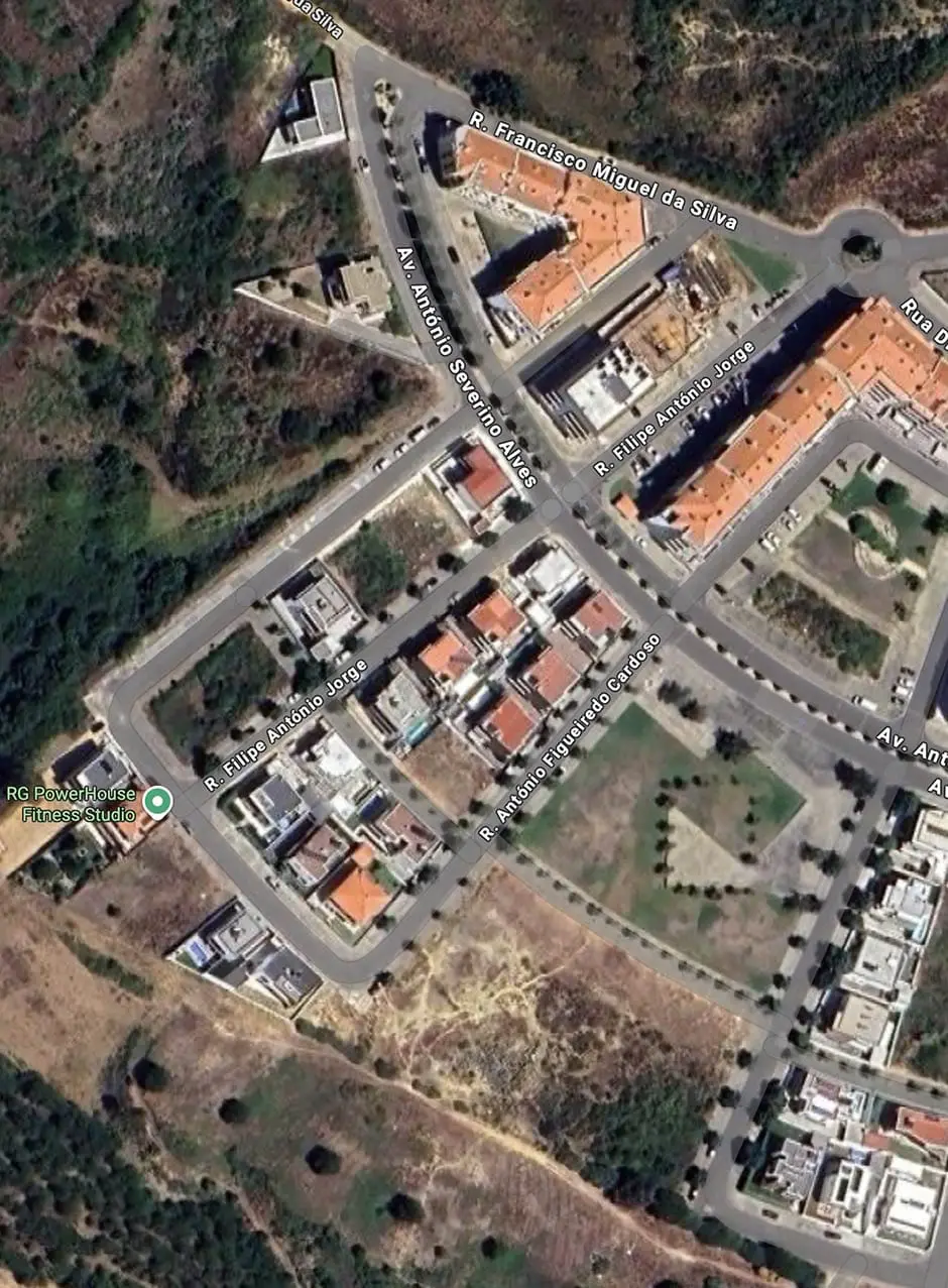 moradia t4 com piscina no centro de mafra